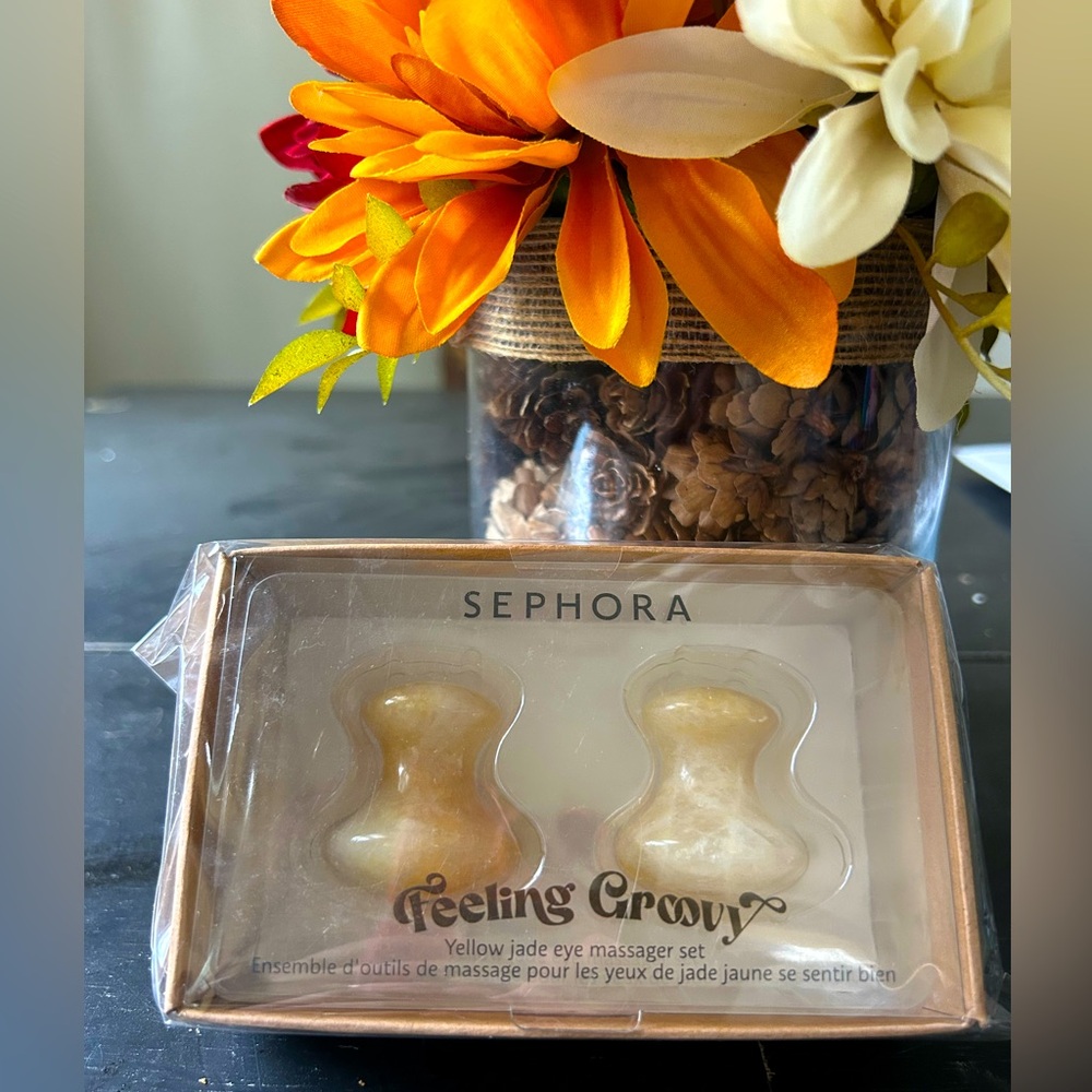 Sephora Yellow Jade Eye Massager Set - NWT